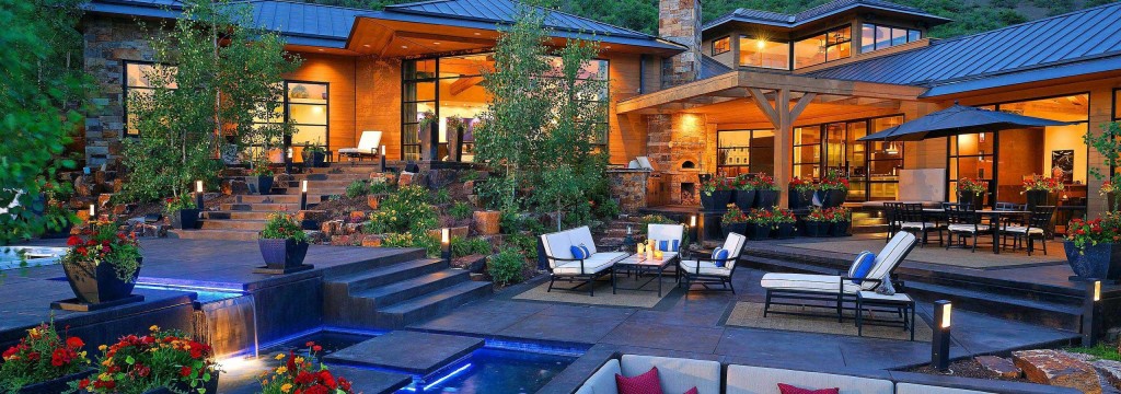 Aspen outdoor-patio-on-luxury-aspen-home-rental (1)